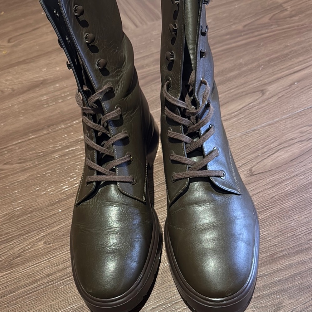 Stuart Weizmann  brown Leather Boots
